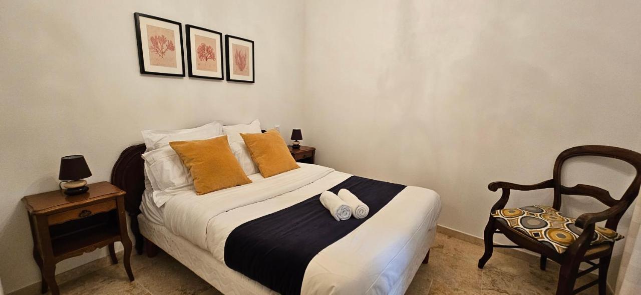Bel & Ancien Appartement T3 Renove Dans Sartene Eksteriør billede