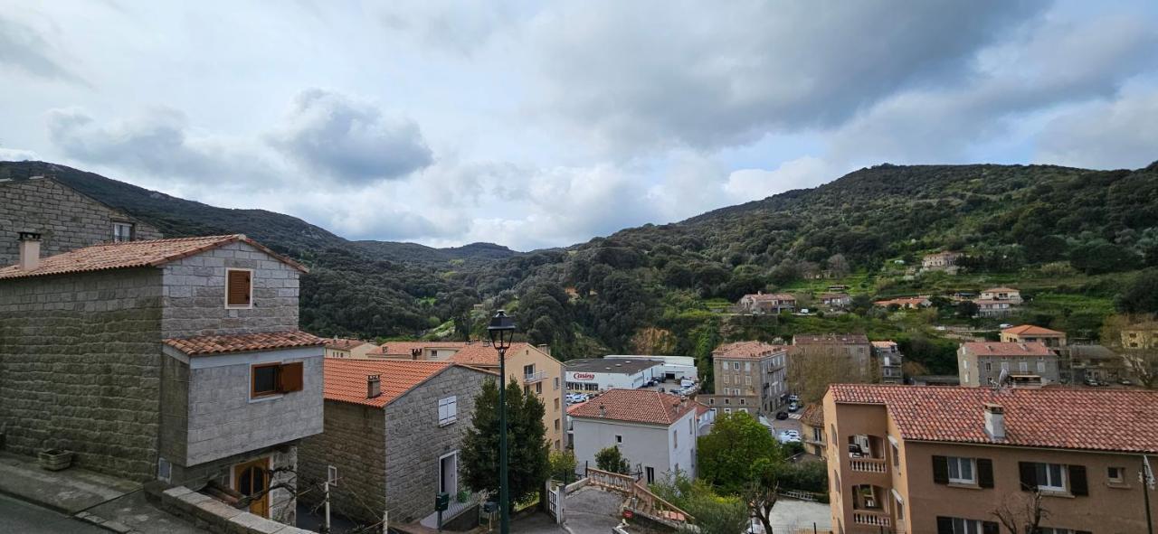 Bel & Ancien Appartement T3 Renove Dans Sartene Eksteriør billede